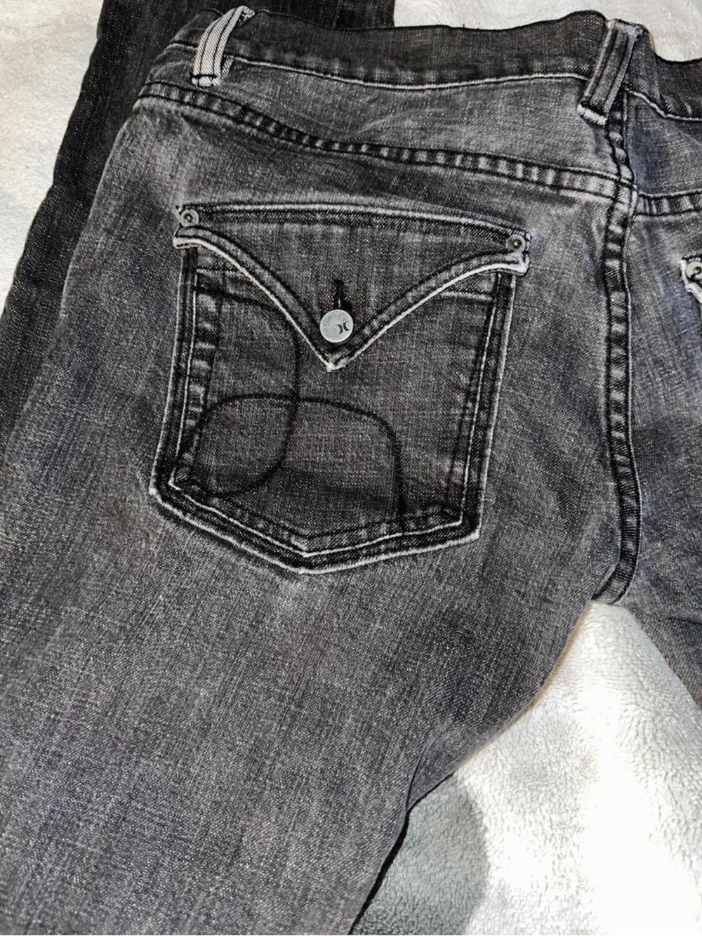 Hurley Low Rise Jeans - Picture 3 of 3